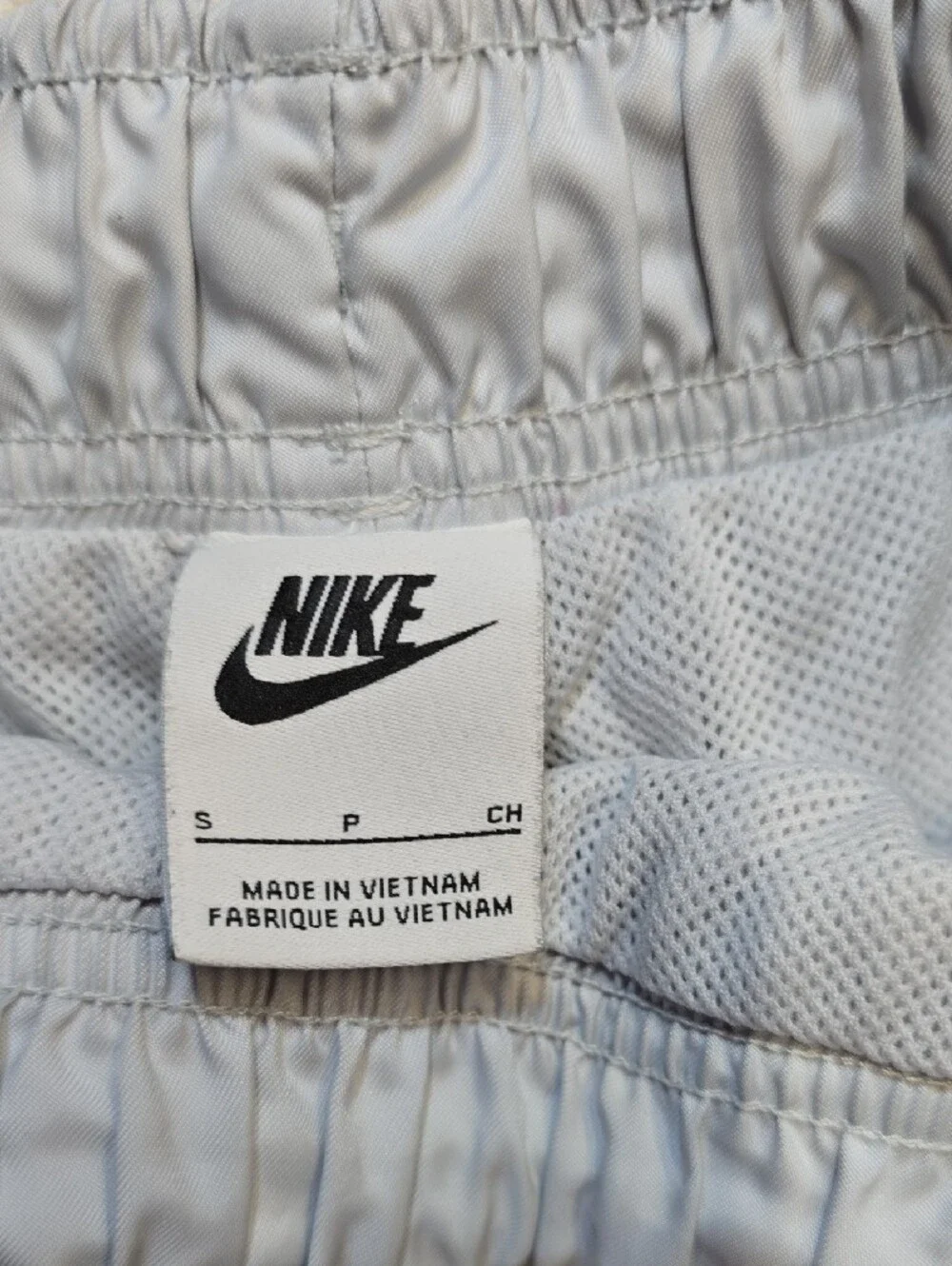 Nike Light Gray Men Athletic Shorts with Drawstring